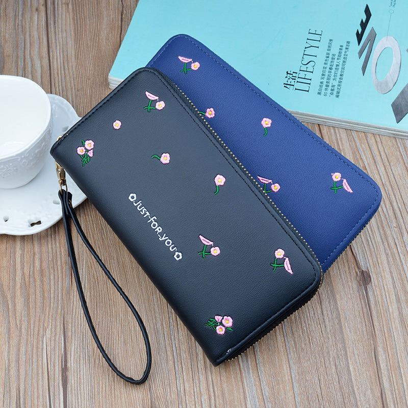 Women's Fashion Embroidery Large Capacity Soft Leather Change Ladies Wallets