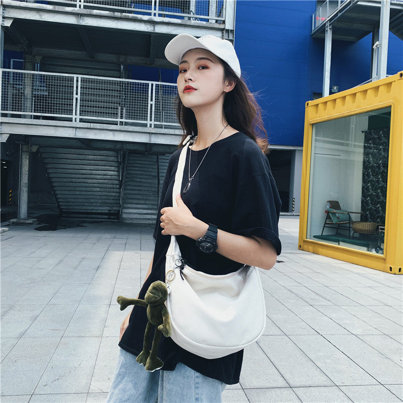 Women's & Men's & Canvas Simple Dumpling Korean Style Crossbody Bags