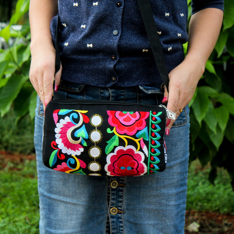 Stall Yunnan National Style Embroidered Triple Crossbody Bags