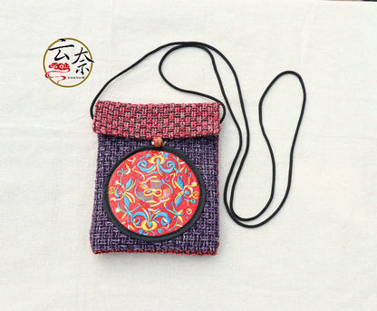 Yunnan National Style Classic Embroidered Burlap Crossbody Bags