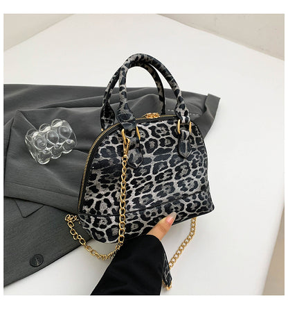 Women's Niche Leopard Print Fashion Portable Shell Shoulder Bags