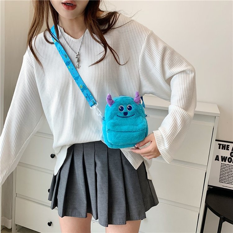 Ji Yi Plush Cute Wu Ka Crossbody Bags