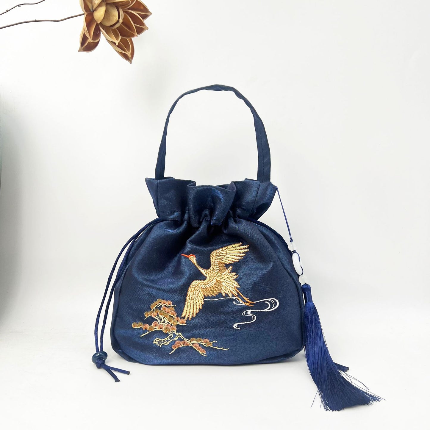 Spring Outing With Embroidered Han Chinese Clothing Antiquity Handbags