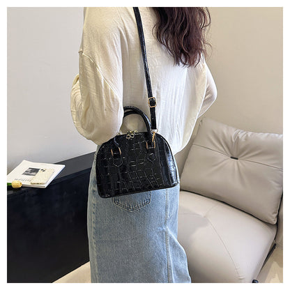 Women's High-grade Solid Color Elegant Crocodile Pattern Shoulder Bags