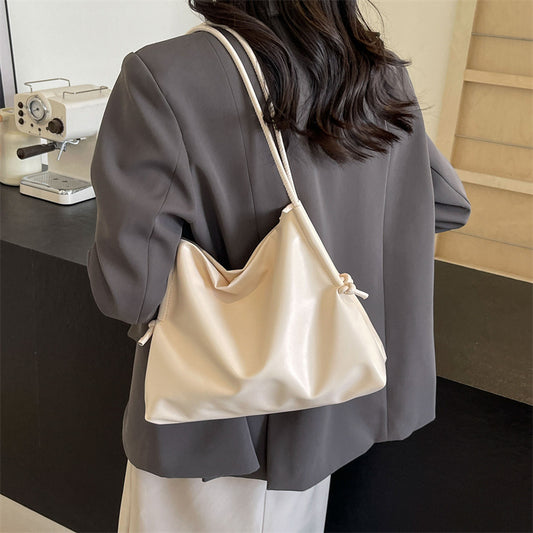 Women's Trendy Large Capacity For Fashionable Stylish Underarm Shoulder Bags