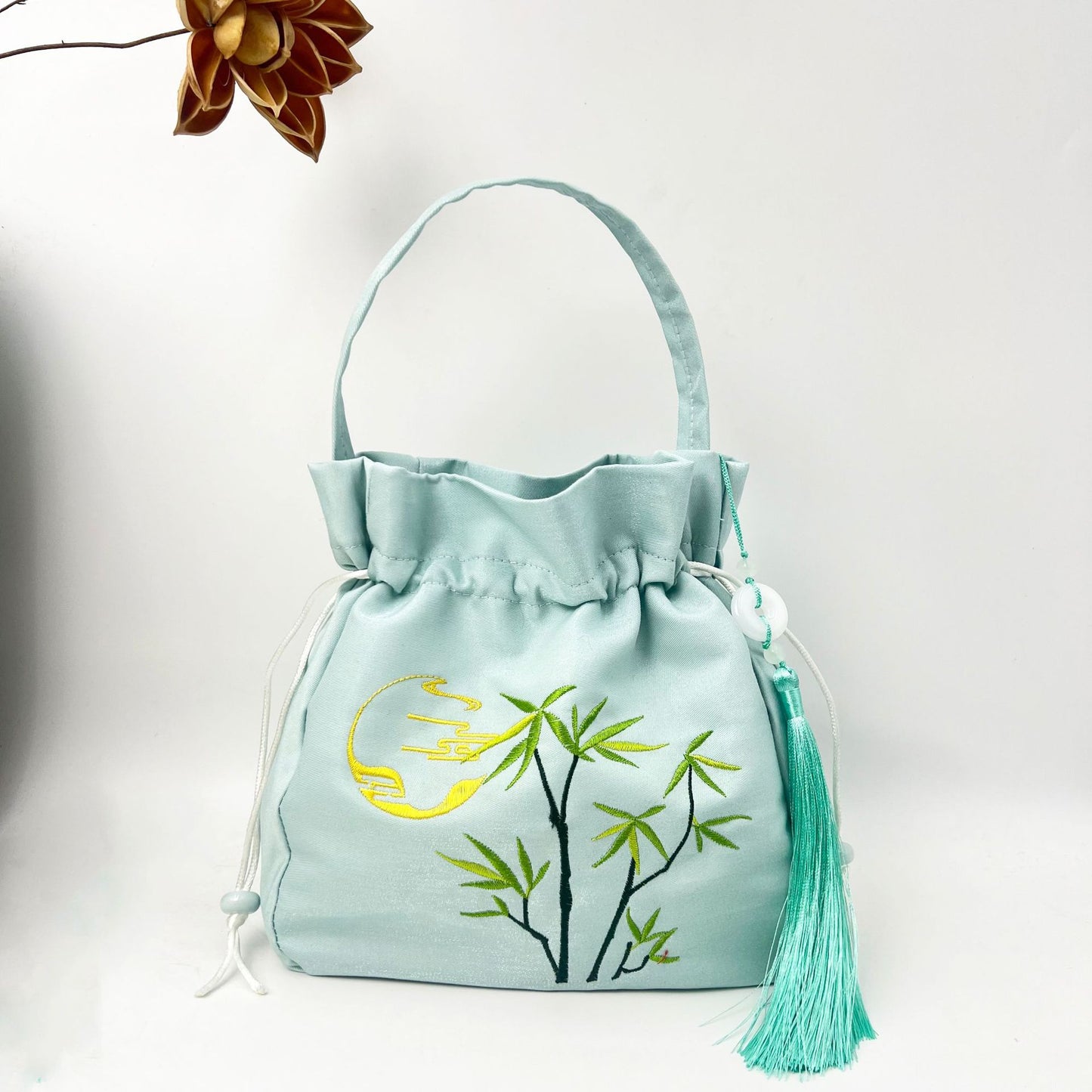 Spring Outing With Embroidered Han Chinese Clothing Antiquity Handbags