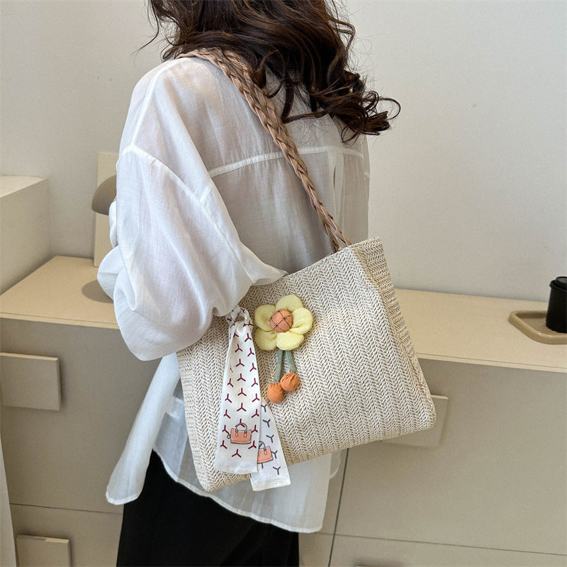 Women's Woven Straw Large Capacity Summer Flower Trendy Shoulder Bags