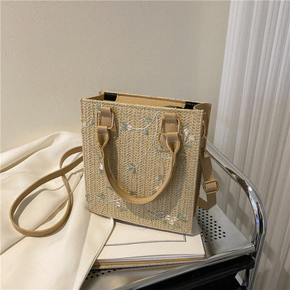 Women's Woven Fashion Pastoral Style Straw Seaside Shoulder Bags