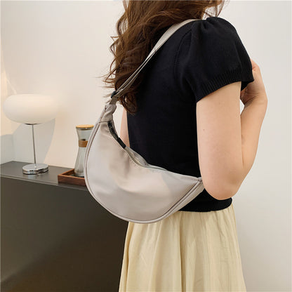 Women's Pretty Unique Dumpling Portable Nylon Shoulder Bags