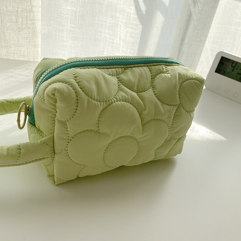 Women's Style Quilted Embroidery Dacron Flower Organize Handbags