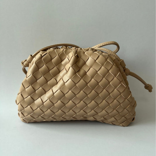 Women's Woven Cloud Retro Simple Dumpling Mini Handbags