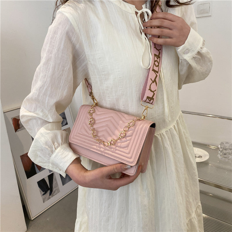 Women's Fashion Korean Style Diamond Quilted Chain Shoulder Bags