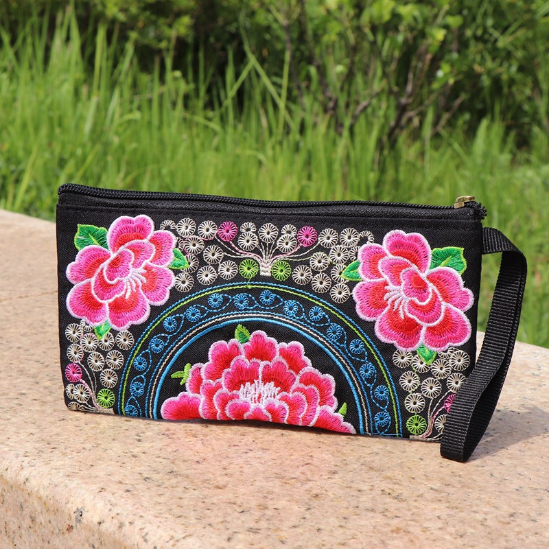 Women's Yunnan Ethnic Embroidery Clutch Fabric Long Change Coin Purses