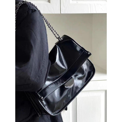 Soft Leather Vintage Motorcycle Feel Chain Crossbody Bags