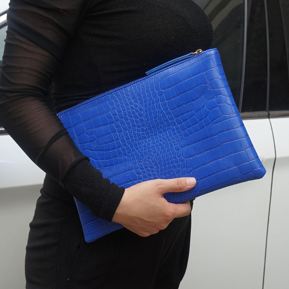 Crocodile Pattern Leather Hand Holding Envelope Handbags