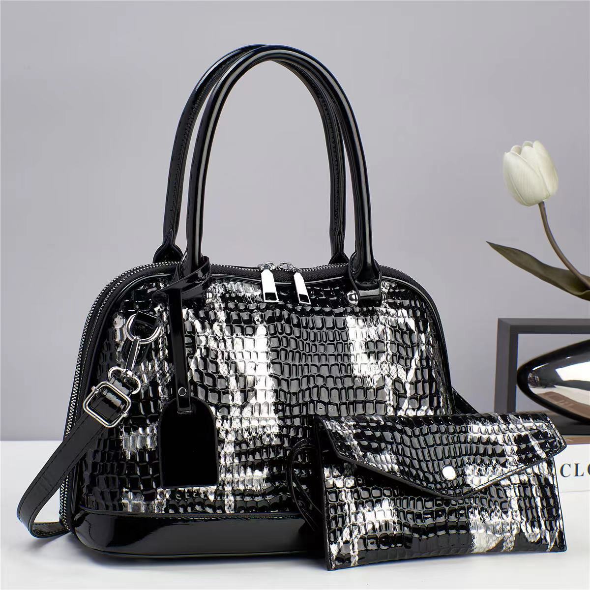 Women's Fashion Trendy Texture Temperament Western Style Handbags