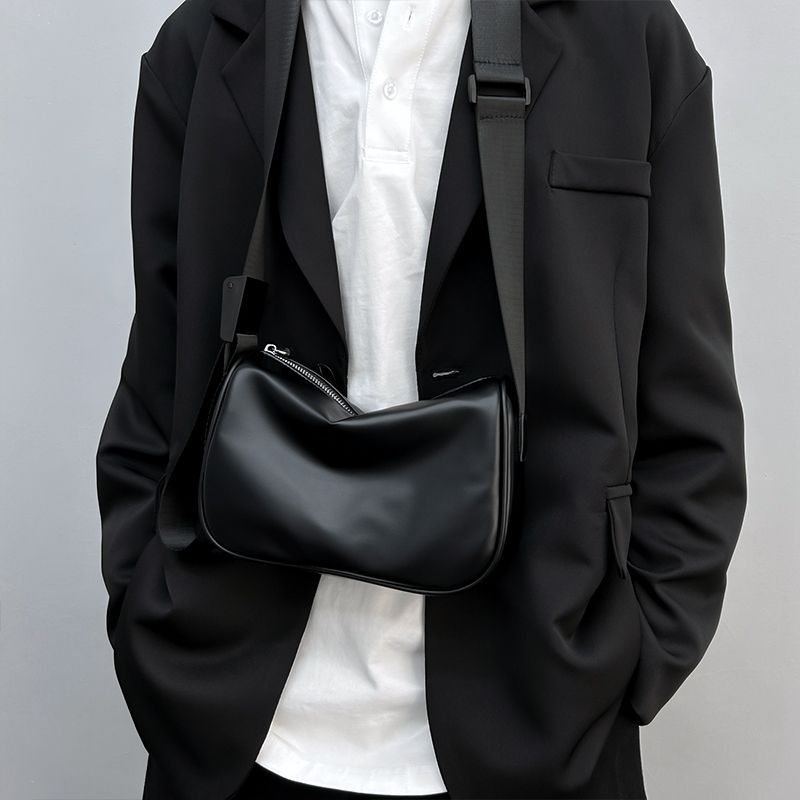 Sac messager pour homme en cuir texturé à la mode About Commute Pouch