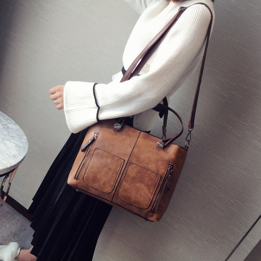 Women's Pretty Large Simple Fashion Retro Crossbody Bags