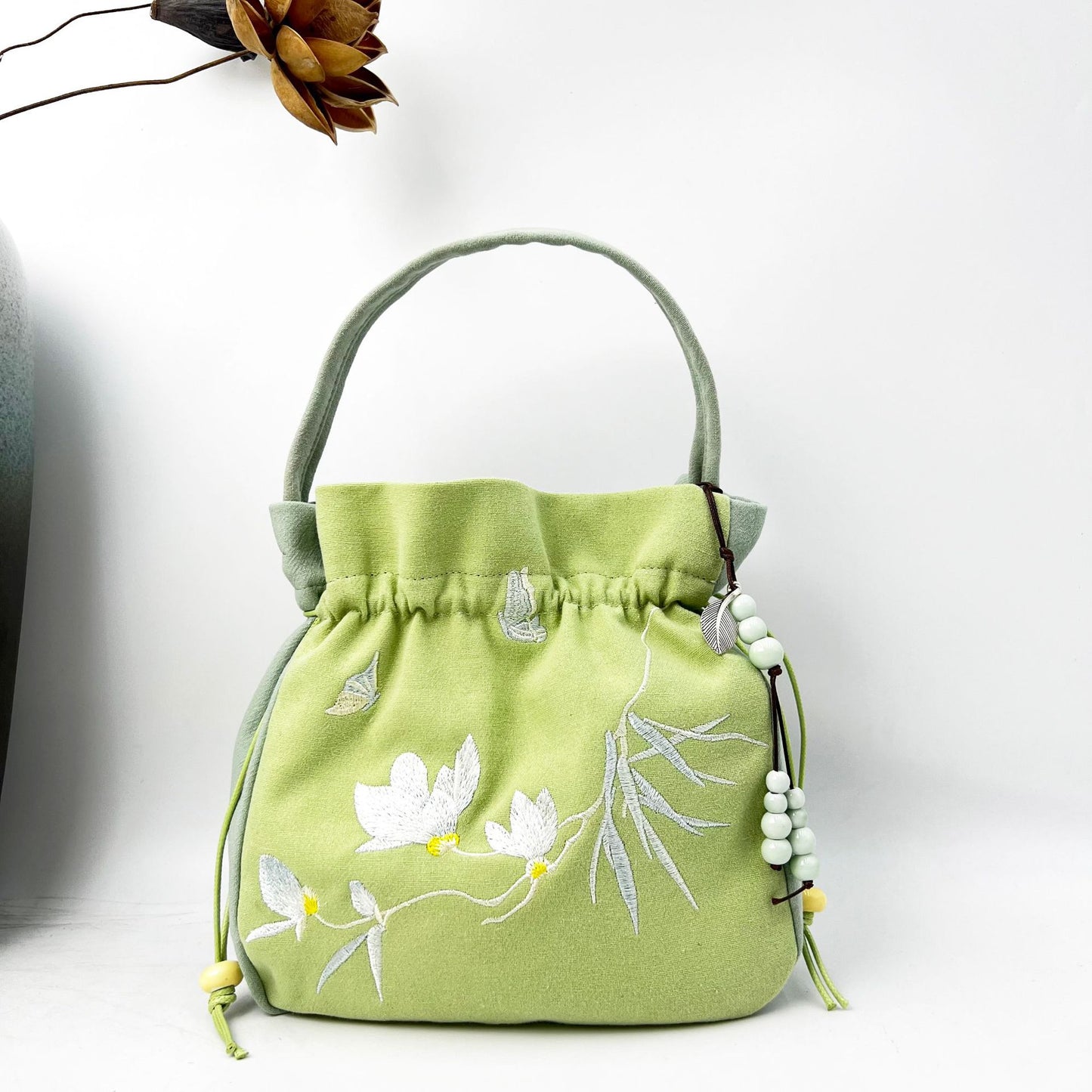 Spring Outing With Embroidered Han Chinese Clothing Antiquity Handbags