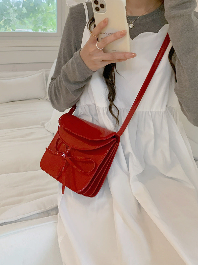 Design Korean Style Bow Patent Leather Crossbody Bags