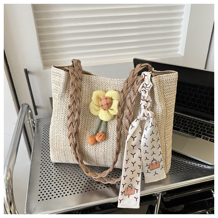 Women's Woven Straw Large Capacity Summer Flower Trendy Shoulder Bags