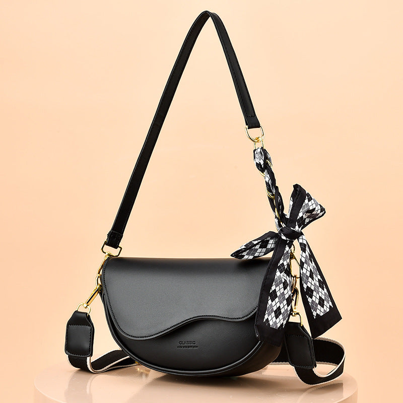 Women's Special Chain Saddle High-grade Wide Strap Crossbody Bags