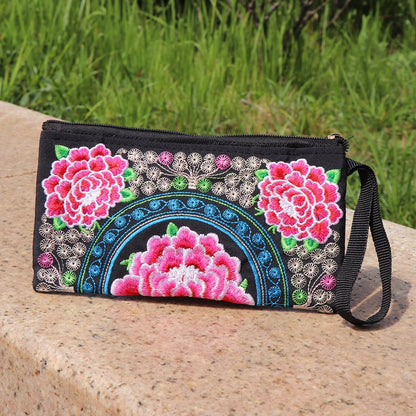 Women's Yunnan Ethnic Embroidery Clutch Fabric Long Change Coin Purses