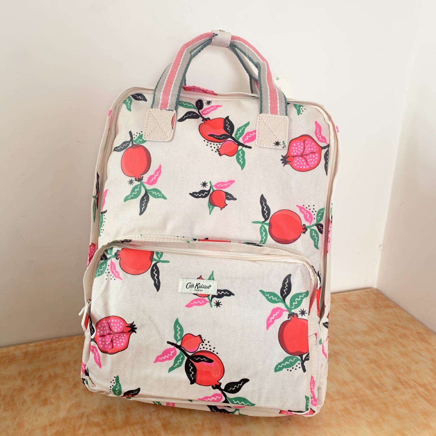 Women's Style Retro Printed Waterproof Large Capacity Backpacks