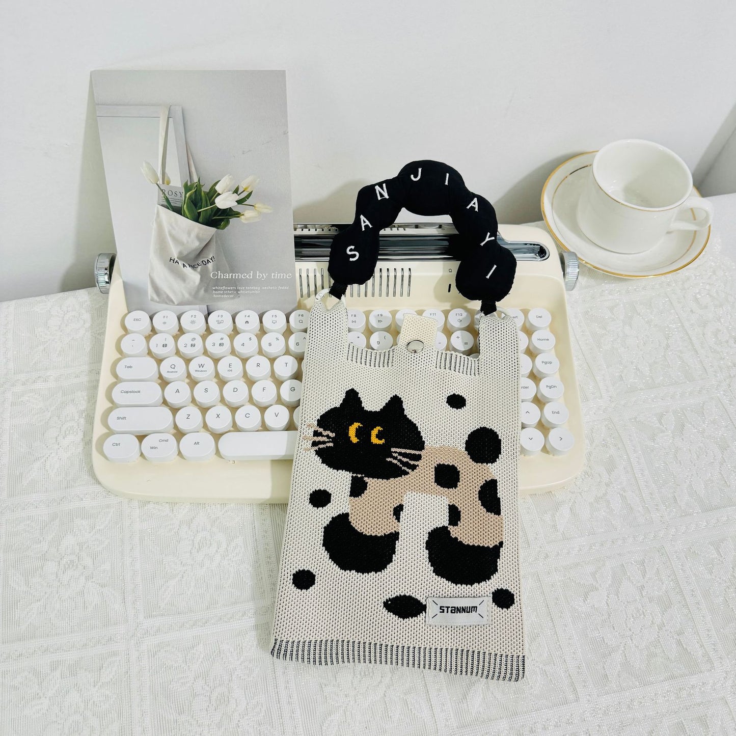 Creative Cute Cartoon Cat Knitted Mini Crossbody Bags