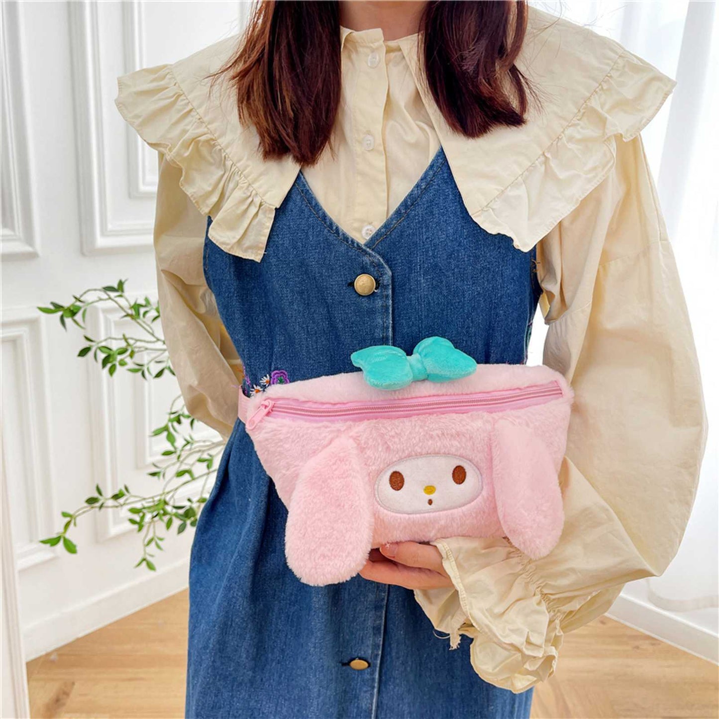 Women's Plush Fashion Soft Clow Melody Cinnamon Bags