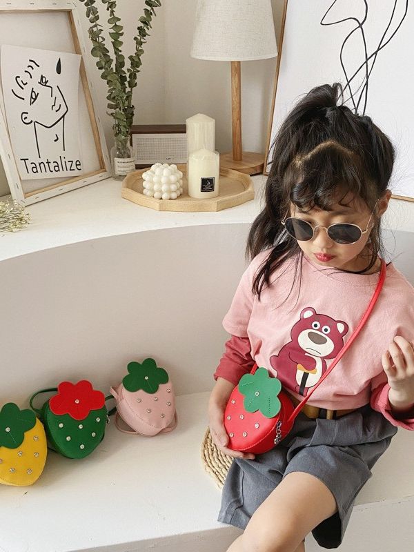 Pochette tendance pour enfants en forme de fraise, petits sacs à bandoulière tendance et mignons pour enfants