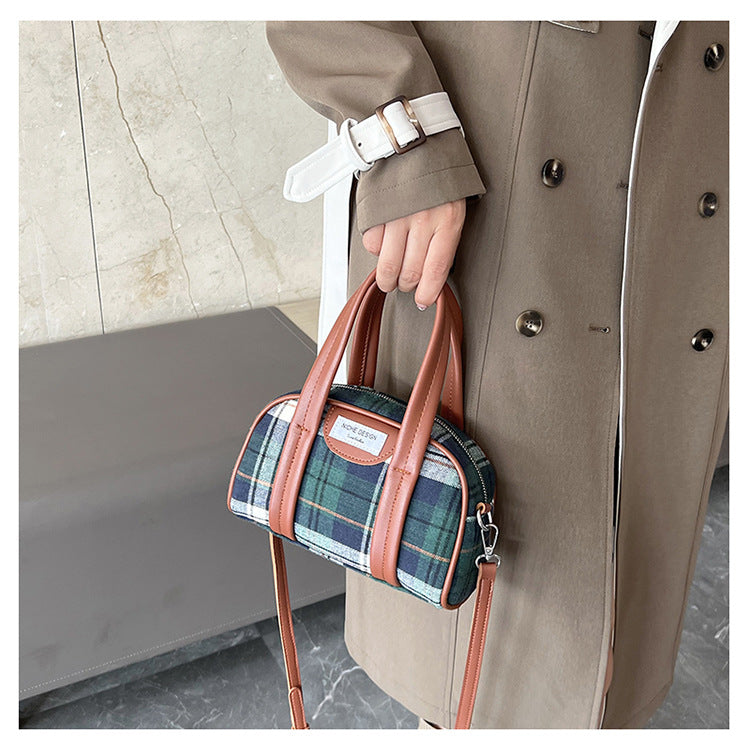 Women's Korean Style Artistic Check Pattern Autumn Handbags