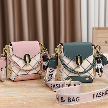 Women's Fashion Embroidery Thread Chain Mini Phone Bags