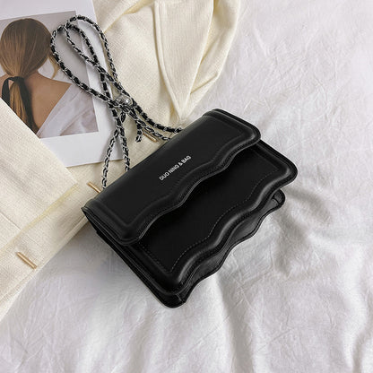 Women's Retro Solid Color Simple Stylish Chain Crossbody Bags