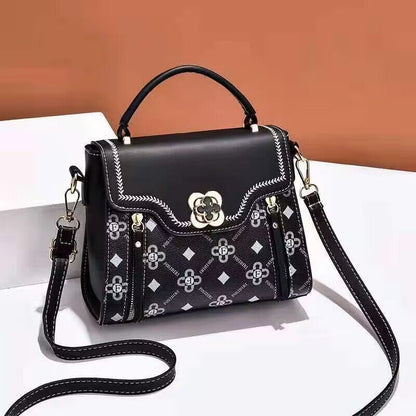 Women's New Trendy Fashionable Small Square Bags