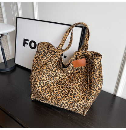 Women's Capacity Leopard Print Fashion Simple Personality Bags