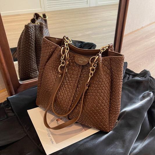 Large Capacity Woven Pattern Female Popular Fashion Shoulder Bags