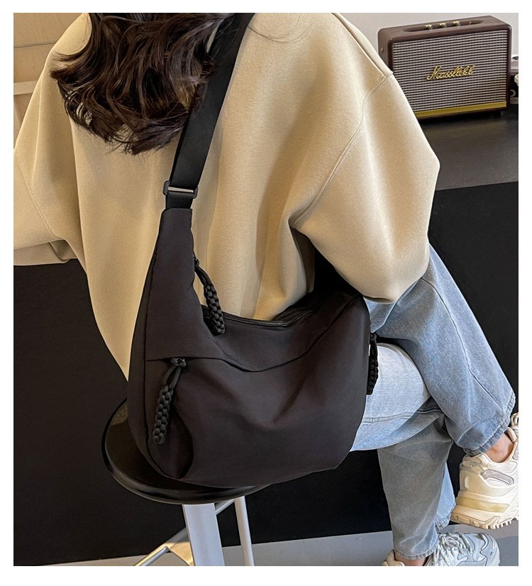 Large Capacity Canvas Female Pleated Fashion Crossbody Bags