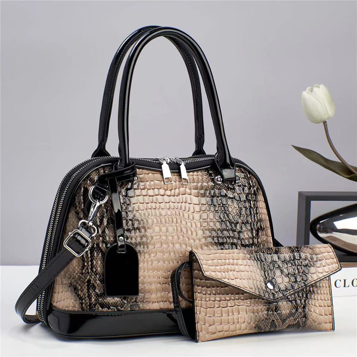 Women's Fashion Trendy Texture Temperament Western Style Handbags