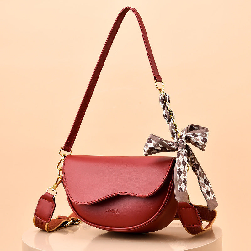 Women's Special Chain Saddle High-grade Wide Strap Crossbody Bags