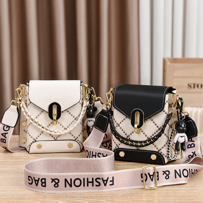 Women's Fashion Embroidery Thread Chain Mini Phone Bags