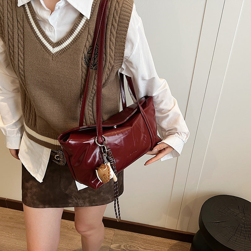 Women's Underarm Fashionable Retro Portable Commuter Simple Shoulder Bags