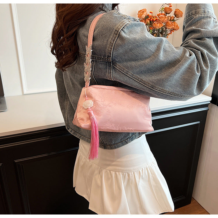 Women's Fashion Embroidered Satin Texture Underarm Light Crossbody Bags