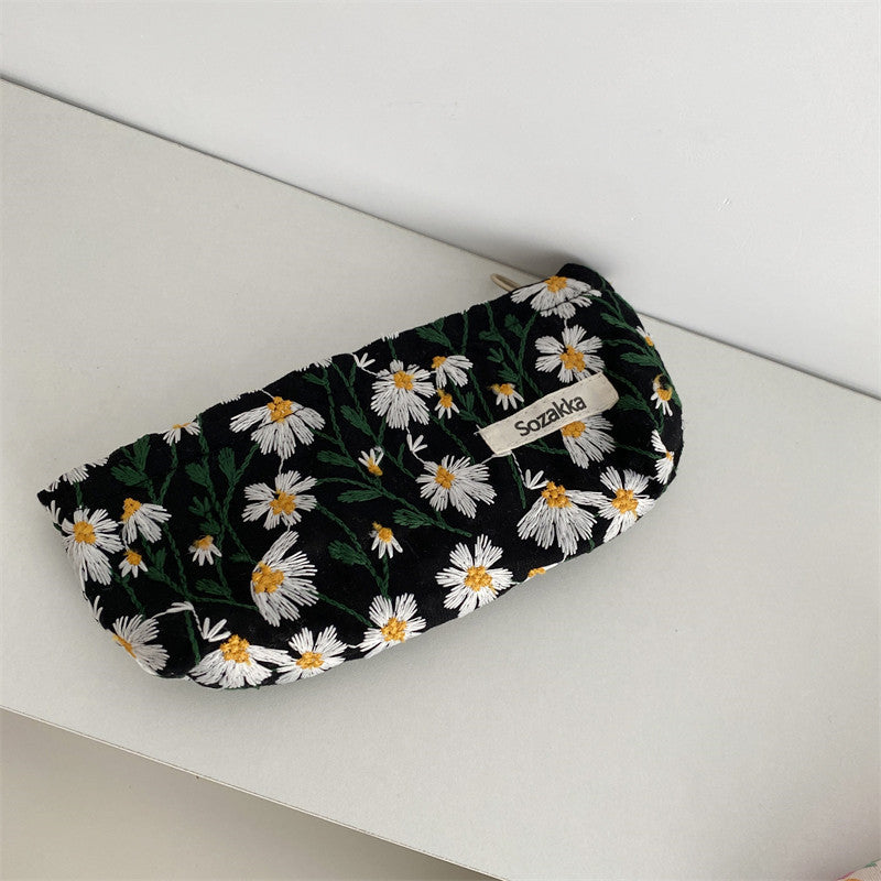 Embroidery Daisy Flower Female Portable Pencil Handbags