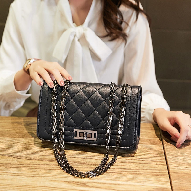 Women's Diamond Pattern Original Chain Texture Korean Style Portable Crossbody Bags