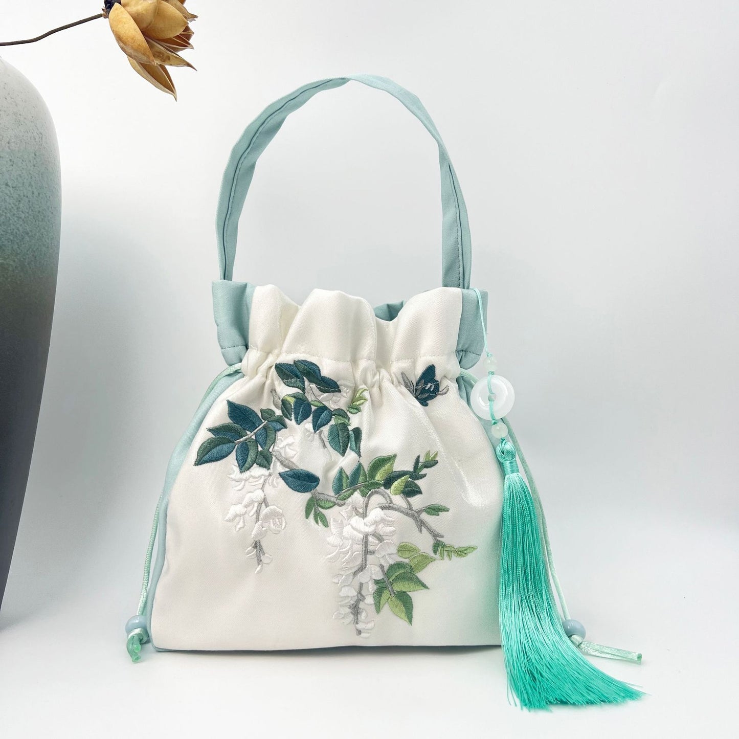 Spring Outing With Embroidered Han Chinese Clothing Antiquity Handbags