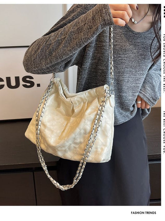 Large Capacity Fashionable High-grade Diamond Chain Shoulder Bags