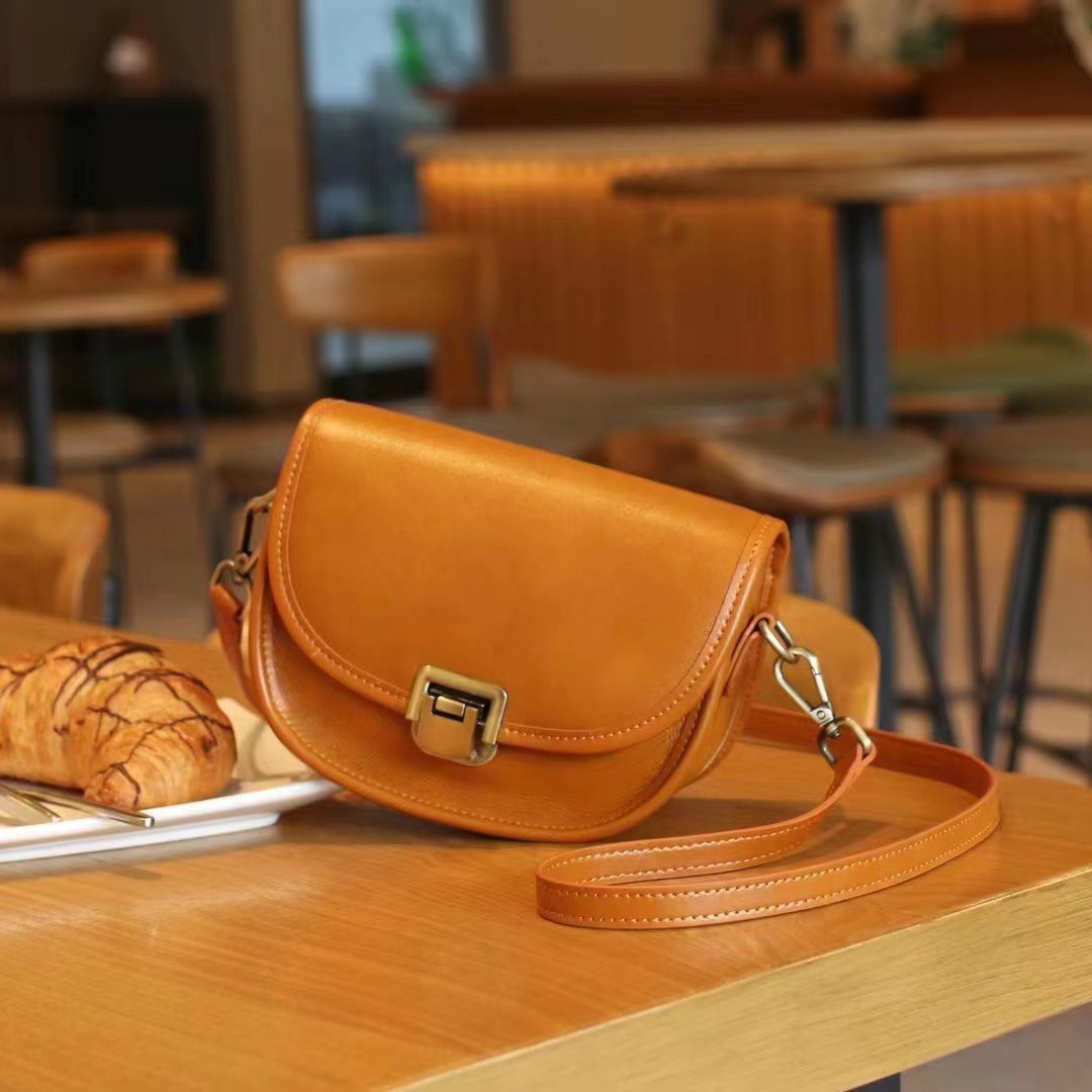 Women's Vintage Saddle Stylish Vegetable Tanned Leather Cow Crossbody Bags